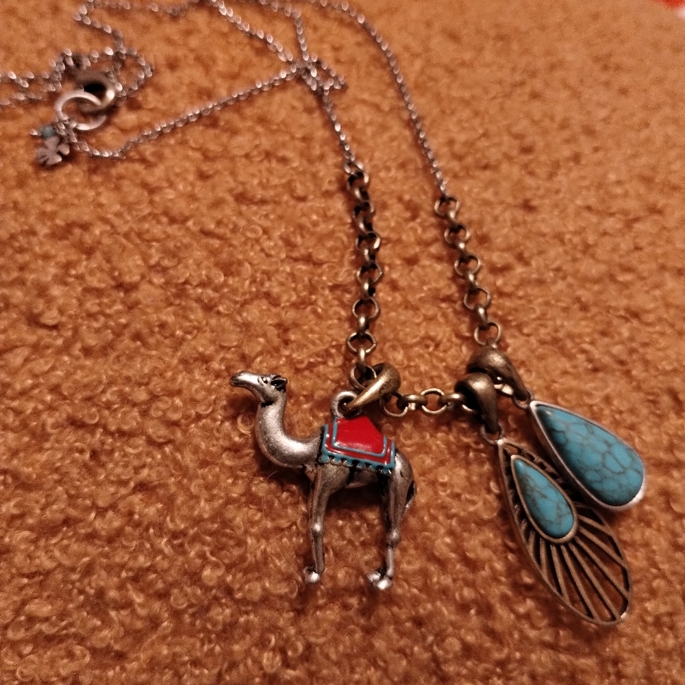 Lucky brand camel charm necklace